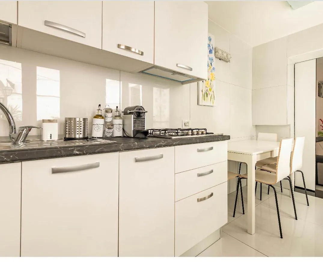 הוילה נאפולי Casa Vacanza Azzurra 0*,  איטליה